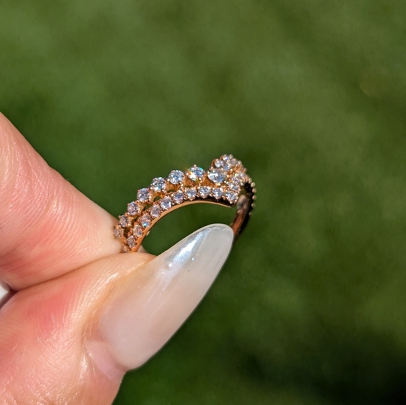 14K Rose Gold Double Row Diamond V Curve Ring Band - Picture 4 of 9